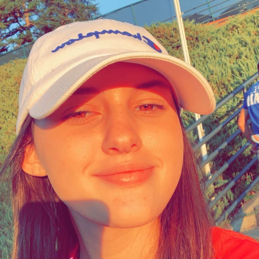 Meet your Posher, Brittany